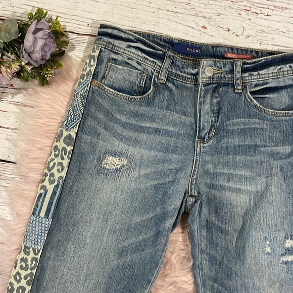 Anthropologie Pilcro Leopard Side Stripe Distressed Denim Boyfriend Jeans - Picture 8 of 11